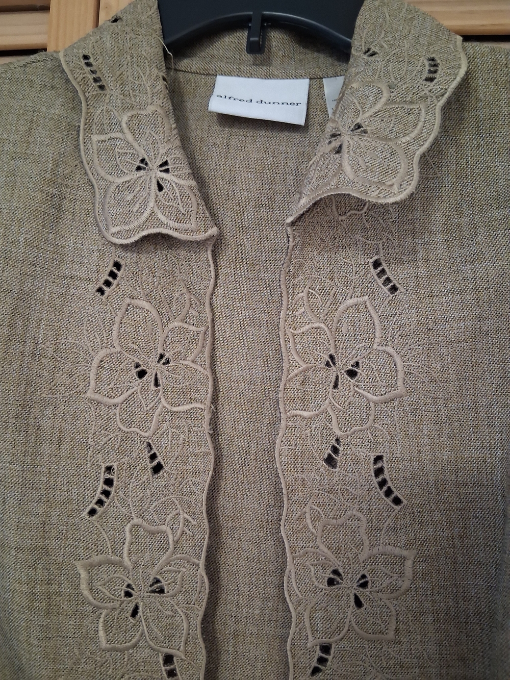 Alfred Dunner Floral Cutwork Linen-Blend Jacket in Light Khaki